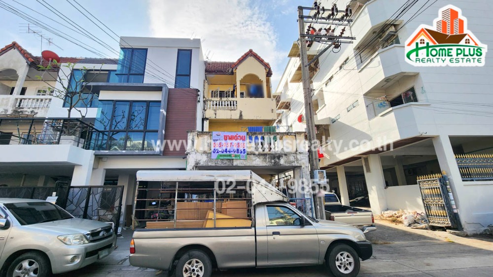 For SaleTownhomeNonthaburi, Bang Yai, Bangbuathong : 3-story townhouse near The Mall Ngamwongwan, Nonthaburi, good location, corner unit.