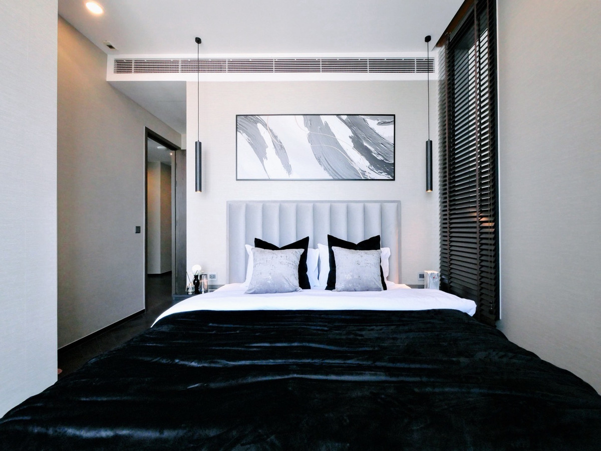 For RentCondoSukhumvit, Asoke, Thonglor : 3 Bedroom Luxury Condo for Rent at The Esse Sukhumvit 36, High Floor Open View, Near BTS Thonglor