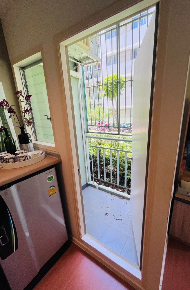 ขายคอนโดปทุมธานี รังสิต ธรรมศาสตร์ : ขายคอนโด Lumpini Township Rangsit - Klong 1 (ลุมพินี ทาวน์ชิป รังสิต - คลอง 1) ห้องมุม ขนาด 22.10 ตรม. เดินทางสะดวก ธัญบุรี, ปทุมธานี, ม.รังสิต, ฟิวเจอร์พาร์ค รังสิต,