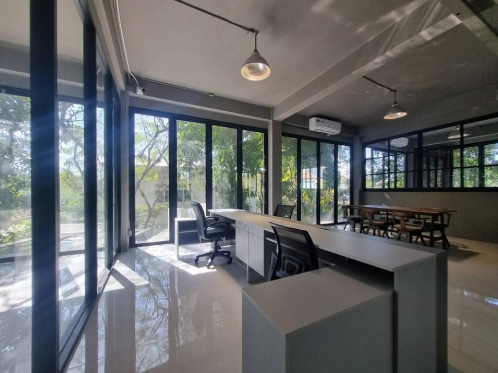 ให้เช่าโฮมออฟฟิศรัชดา ห้วยขวาง : ปล่อยเช่าโฮมออฟฟิศ รัชดา 32 - 36 ที่จอดรถ 8 คัน พื้นที่ใช้สอย 1,200 ตารางเมตร จดทะเบียนบริษัท หรือทำธุรกิจได้
