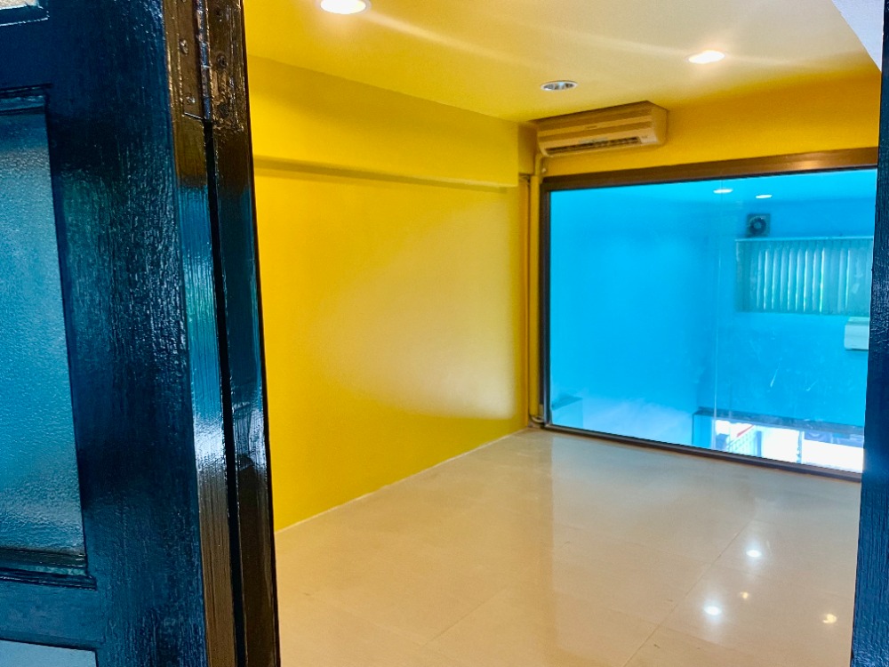 ขายอาคารพาณิชย์นวมินทร์ รามอินทรา : [M3594] ขายขาดทุน‼️ อาคารพาณิชย์ 4 ชั้น 4 นอน 3 น้ำ รถไฟฟ้าสายสีชมพู สถานีบางชัน ติดถนนใหญ่พระยาสุเรนทร์ 20 ถ.รามอินทรา 109 ใกล้สวนสยาม ซาฟารีเวิลด์ แฟชั่นไอส์แลนด์