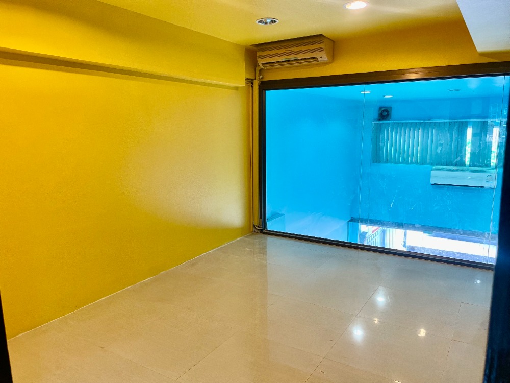 ขายอาคารพาณิชย์นวมินทร์ รามอินทรา : [M3594] ขายขาดทุน‼️ อาคารพาณิชย์ 4 ชั้น 4 นอน 3 น้ำ รถไฟฟ้าสายสีชมพู สถานีบางชัน ติดถนนใหญ่พระยาสุเรนทร์ 20 ถ.รามอินทรา 109 ใกล้สวนสยาม ซาฟารีเวิลด์ แฟชั่นไอส์แลนด์