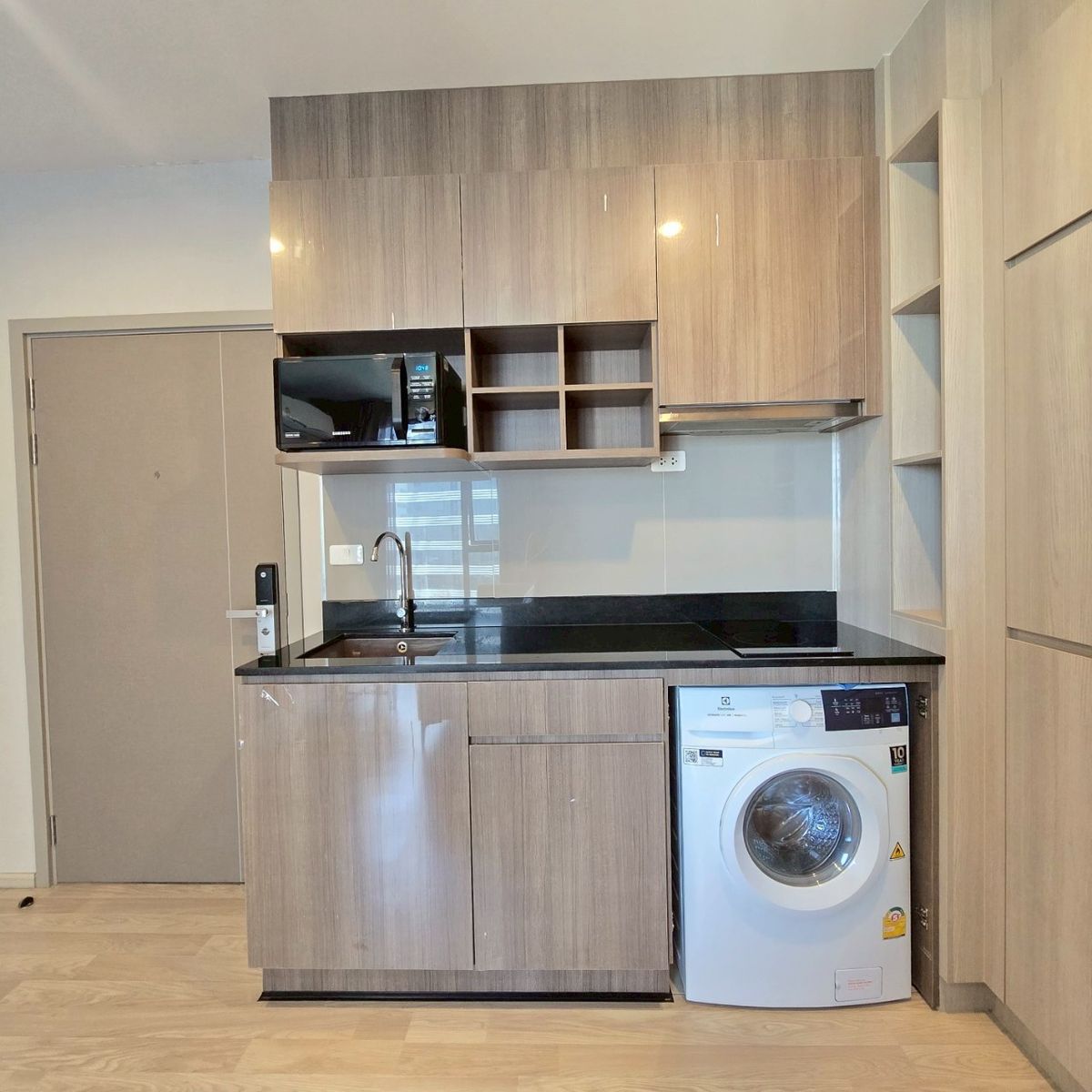 For RentCondoBangna, Bearing, Lasalle : 🌟NEW⭐New room, never lived in, FOR RENT Condo 1 BEDROOM ❤ 27 sq m., east side