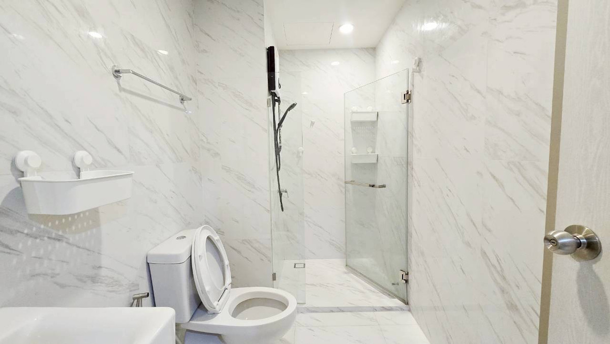 For RentCondoBangna, Bearing, Lasalle : FOR RENT 1BEDROOM 30 sqm high floor 13,000 per month