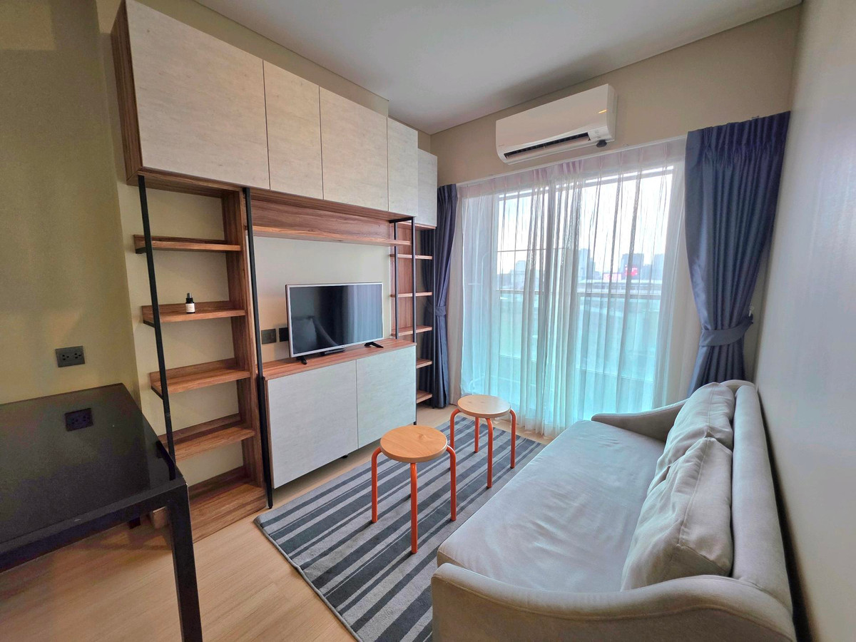 For RentCondoRatchathewi,Phayathai : For Rent Lumpini Suite Dindaeng - Ratchaprarop ( 28 square metres )