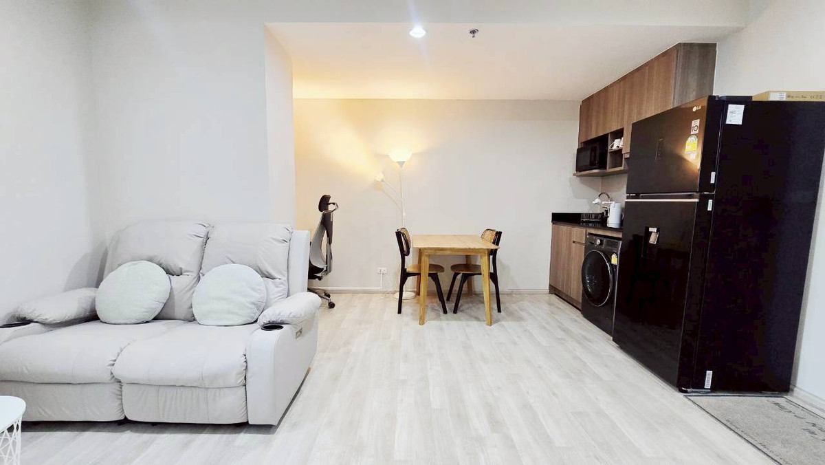 For RentCondoBangna, Bearing, Lasalle : FOR RENT 1BEDROOM 30 sqm high floor 13,000 per month