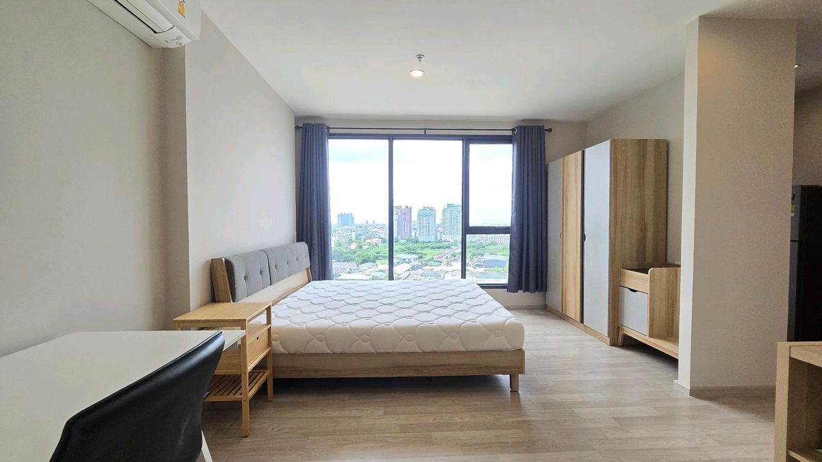 For RentCondoBangna, Bearing, Lasalle : FOR RENT 1BEDROOM 30 sqm high floor 13,000 per month