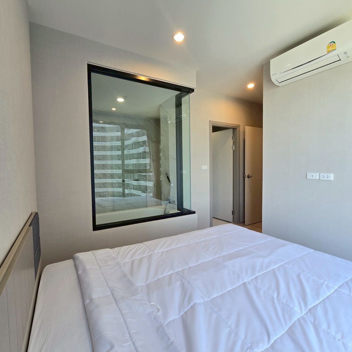 For RentCondoBangna, Bearing, Lasalle : 🌟NEW⭐New room, never lived in, FOR RENT Condo 1 BEDROOM ❤ 27 sq m., east side