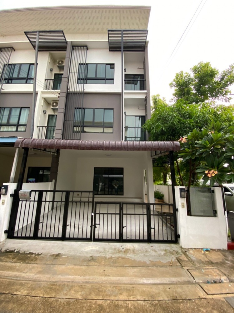 For SaleTownhomeRathburana, Suksawat : Casa City Prachautid 90 / 3 Bedrooms (Sale), Casa City Prachautid 90 / 3 Bedrooms (SALE) PUP286