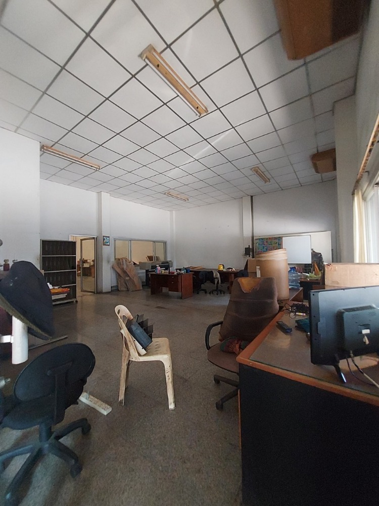 ขายโรงงานสมุทรปราการ สำโรง : ขายโรงงานมินิแฟคทอรี่ สุธาวี (เดิมเป็นโรงพิมพ์)  พร้อมใบรง.4  ถ.ปานวิถี ต.บางเพรียง อ.บางบ่อ สมุทรปราการ  โรงงานโกดัง 2 ชั้น เนื้อที่ 176 ตรว.