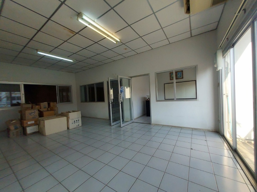 ขายโรงงานสมุทรปราการ สำโรง : ขายโรงงานมินิแฟคทอรี่ สุธาวี (เดิมเป็นโรงพิมพ์)  พร้อมใบรง.4  ถ.ปานวิถี ต.บางเพรียง อ.บางบ่อ สมุทรปราการ  โรงงานโกดัง 2 ชั้น เนื้อที่ 176 ตรว.