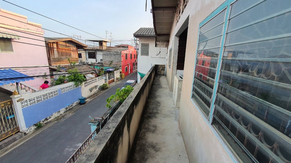 ขายที่ดินเกษตรศาสตร์ รัชโยธิน : ขายที่ดิน 50 ตรว. (แถมอพาร์ทเม้น)   ซอยพหลโยธิน 52  แยก 19 (ซอยร่วมใจ 7)  แขวงคลองถนน เขตบางเขน กทม. ใกล้ม.นอร์ทกรุงเทพ ตลาดยิ่งเจริญ