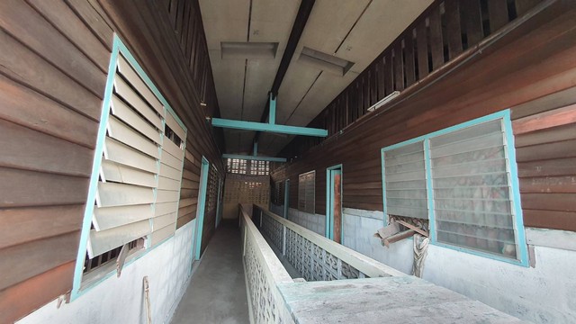 ขายที่ดินเกษตรศาสตร์ รัชโยธิน : ขายที่ดิน 50 ตรว. (แถมอพาร์ทเม้น)   ซอยพหลโยธิน 52  แยก 19 (ซอยร่วมใจ 7)  แขวงคลองถนน เขตบางเขน กทม. ใกล้ม.นอร์ทกรุงเทพ ตลาดยิ่งเจริญ