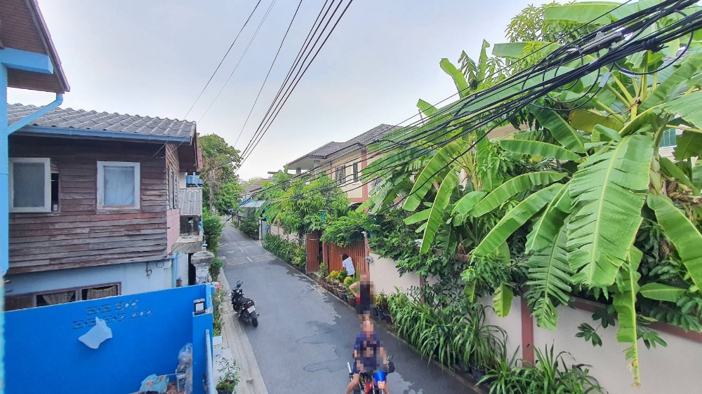 ขายที่ดินเกษตรศาสตร์ รัชโยธิน : ขายที่ดิน 50 ตรว. (แถมอพาร์ทเม้น)   ซอยพหลโยธิน 52  แยก 19 (ซอยร่วมใจ 7)  แขวงคลองถนน เขตบางเขน กทม. ใกล้ม.นอร์ทกรุงเทพ ตลาดยิ่งเจริญ