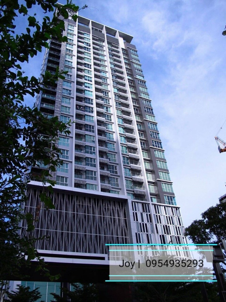 For SaleCondoSathorn, Narathiwat : For sale, cheap!! The best!! Condo Rhythm Sathorn Narathiwat 600 m. from BTS Chong Nonsi, many rooms, many sizes, starting at 35 sq m, 5.2 million baht 🔥 High floor, beautiful view, suitable for buying to live in, investing to rent and speculating, contac