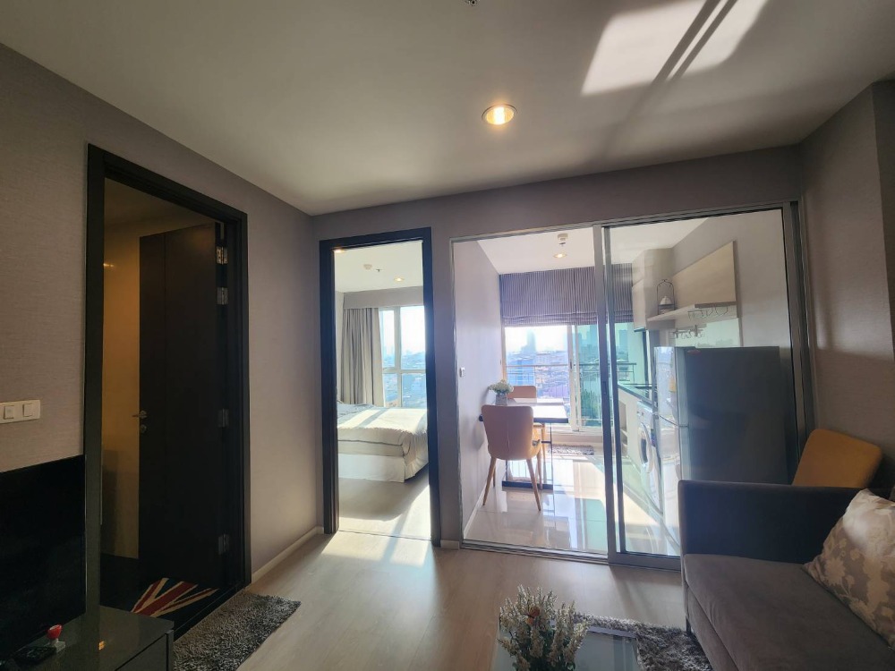 For SaleCondoSathorn, Narathiwat : For sale, cheap!! The best!! Condo Rhythm Sathorn Narathiwat 600 m. from BTS Chong Nonsi, many rooms, many sizes, starting at 35 sq m, 5.2 million baht 🔥 High floor, beautiful view, suitable for buying to live in, investing to rent and speculating, contac