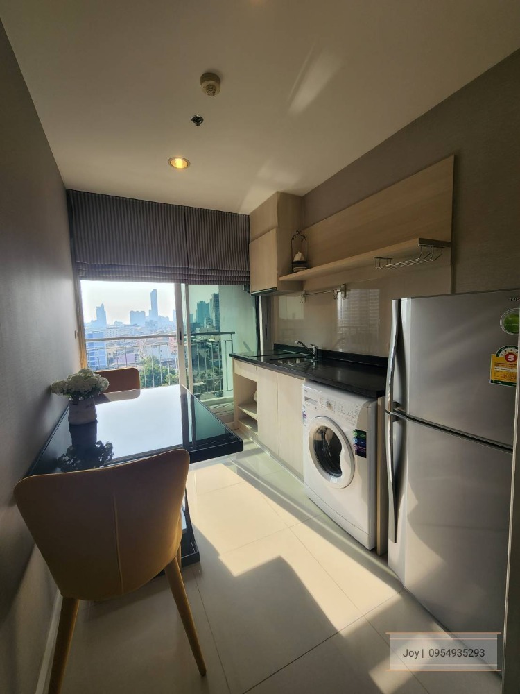 For SaleCondoSathorn, Narathiwat : For sale, cheap!! The best!! Condo Rhythm Sathorn Narathiwat 600 m. from BTS Chong Nonsi, many rooms, many sizes, starting at 35 sq m, 5.2 million baht 🔥 High floor, beautiful view, suitable for buying to live in, investing to rent and speculating, contac