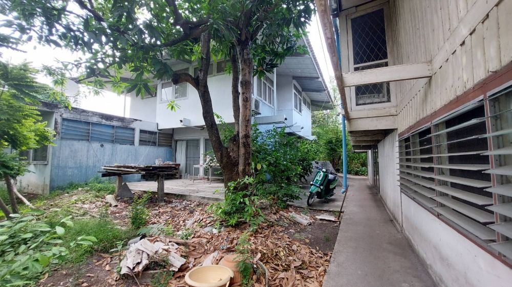 ขายที่ดินพระราม 3 สาธุประดิษฐ์ : ขายที่ดินวัดไผ่เงินโชตนาราม เขตยานนาวา ที่ดินสวย (N.663)