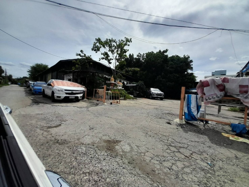 ขายที่ดินพัฒนาการ ศรีนครินทร์ : ขายที่ดินเปล่า พื้นที่ 102 ตรว เขตสวนหลวง(N.773)