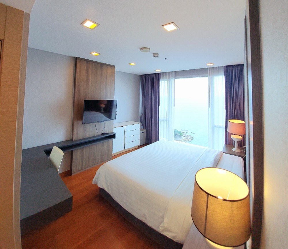 ขายคอนโดพัทยา บางแสน ชลบุรี สัตหีบ : For Sale The palm Wongamat beach 2 Bed Direct sunset 82 Sq.m (S03-1330)