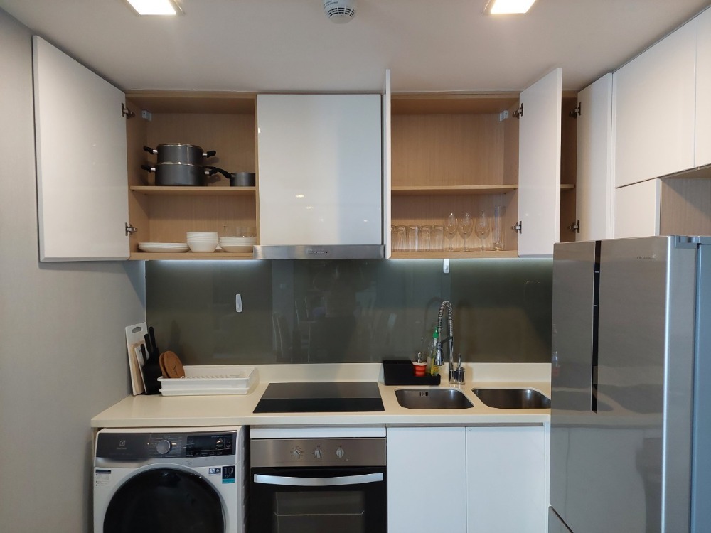 ขายคอนโดพัทยา บางแสน ชลบุรี สัตหีบ : For Sale The palm Wongamat beach 2 Bed Direct sunset 82 Sq.m (S03-1330)