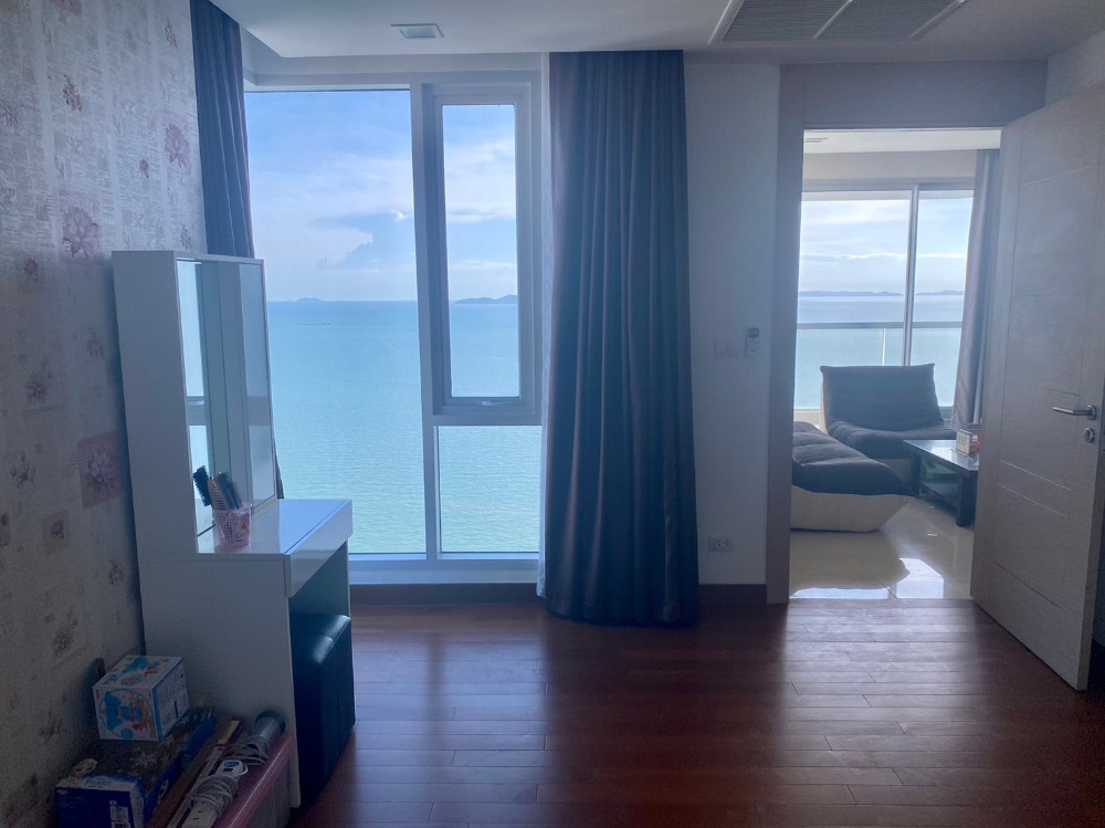 ขายคอนโดพัทยา บางแสน ชลบุรี สัตหีบ : For Sale condo The Palm wongamat beach front pattaya 2 bed  (S03-1152)