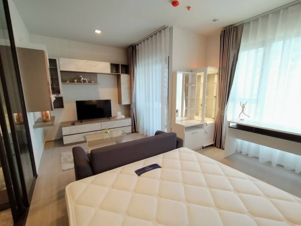 For RentCondoRama9, Petchburi, RCA : 📌Condo for rent  LIFE Asoke - Rama 9  📌 Line : @jhrrealestate