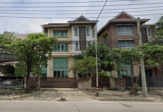 ให้เช่าบ้านเกษตรศาสตร์ รัชโยธิน : HR1422ให้เช่าโฮมออฟฟิศ 3.5 ชั้น ติดถนนเกษตร-นวมินทร์ เหมาะทำออฟฟิศหรืออยู่อาศัย เดินทางสะดวก