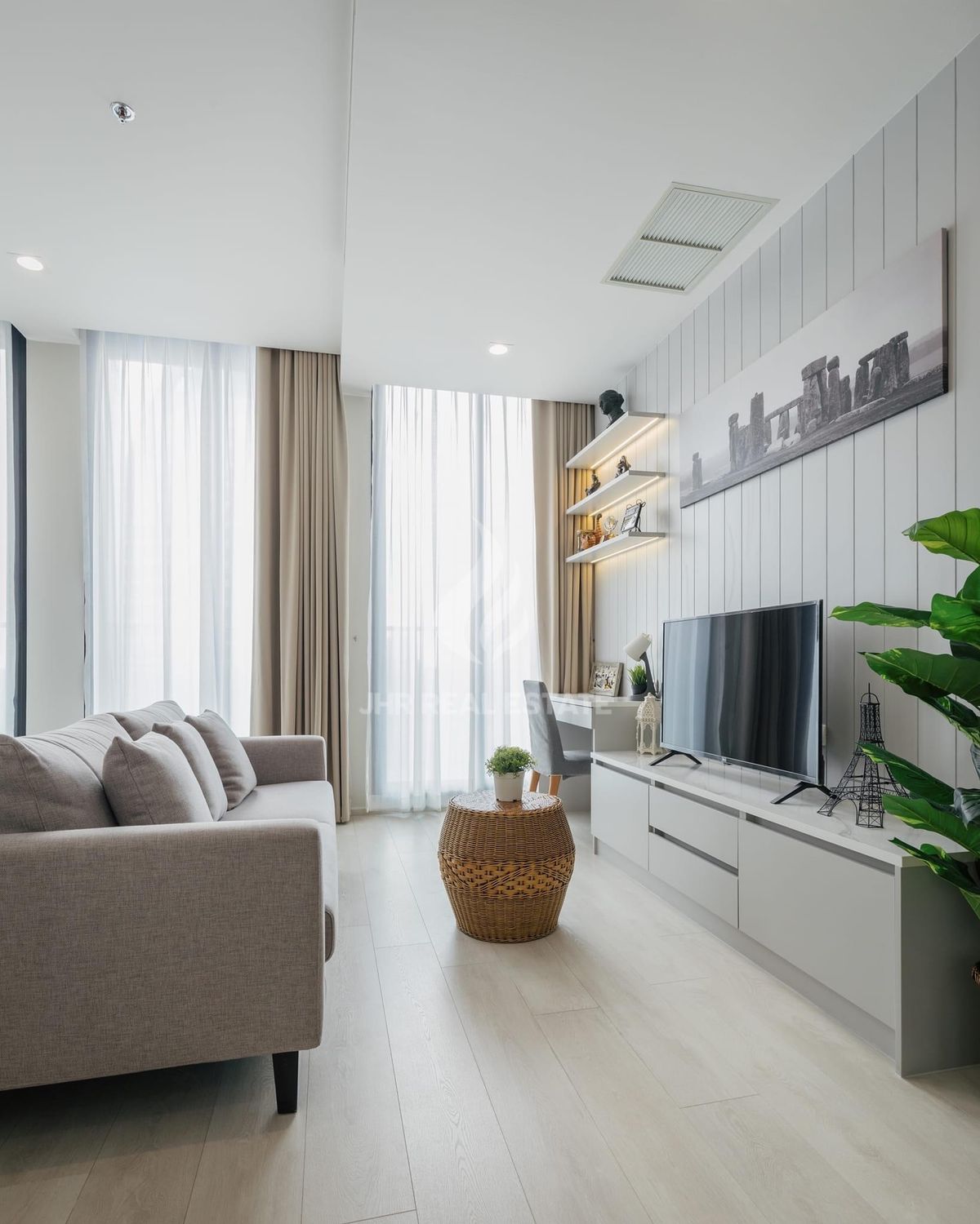 For RentCondoWitthayu, Chidlom, Langsuan, Ploenchit : 📌Condo for rent  Noble Ploenchit 📌 Line : @jhrrealestate