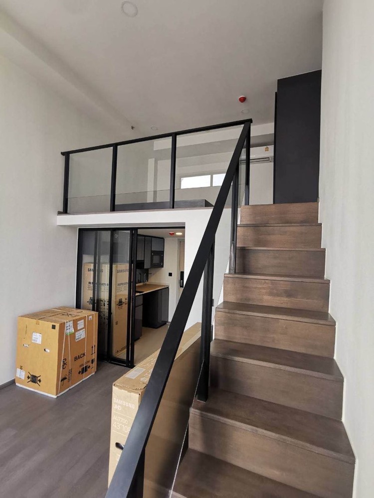 ให้เช่าคอนโดสยาม จุฬา สามย่าน : Park Origin Chula Samyan【𝐒𝐄𝐋𝐋 & 𝐑𝐄𝐍𝐓】🔥ห้องใหม่แกะกล่อง! วิวใจกลางเมือง เฟอร์นิเจอร์ครบครัน เดินทางสะดวก ใกล้ MRT สามย่าน 🔥 ติดต่อไลน์ไอดี: @hacondo