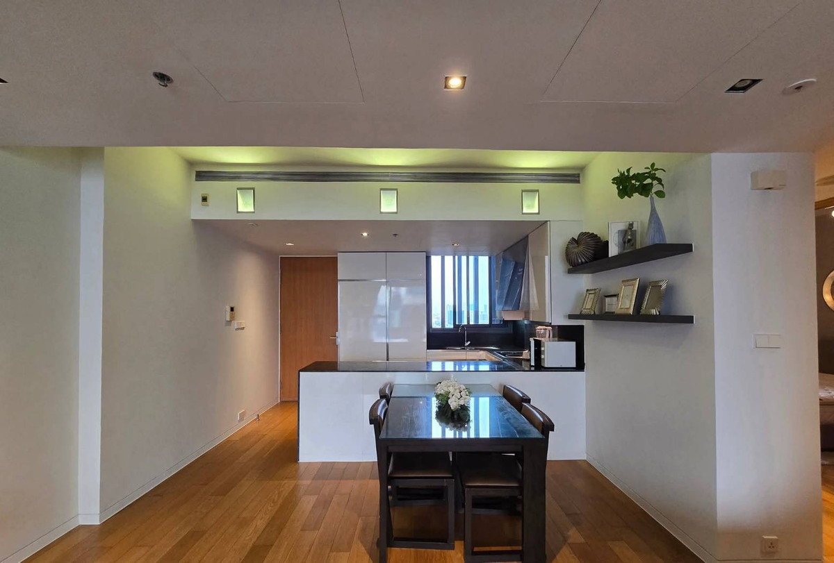 For RentCondoSathorn, Narathiwat : The Met Sathorn Luxury Condo 2 Bedroom 2 Bathroom For Rent