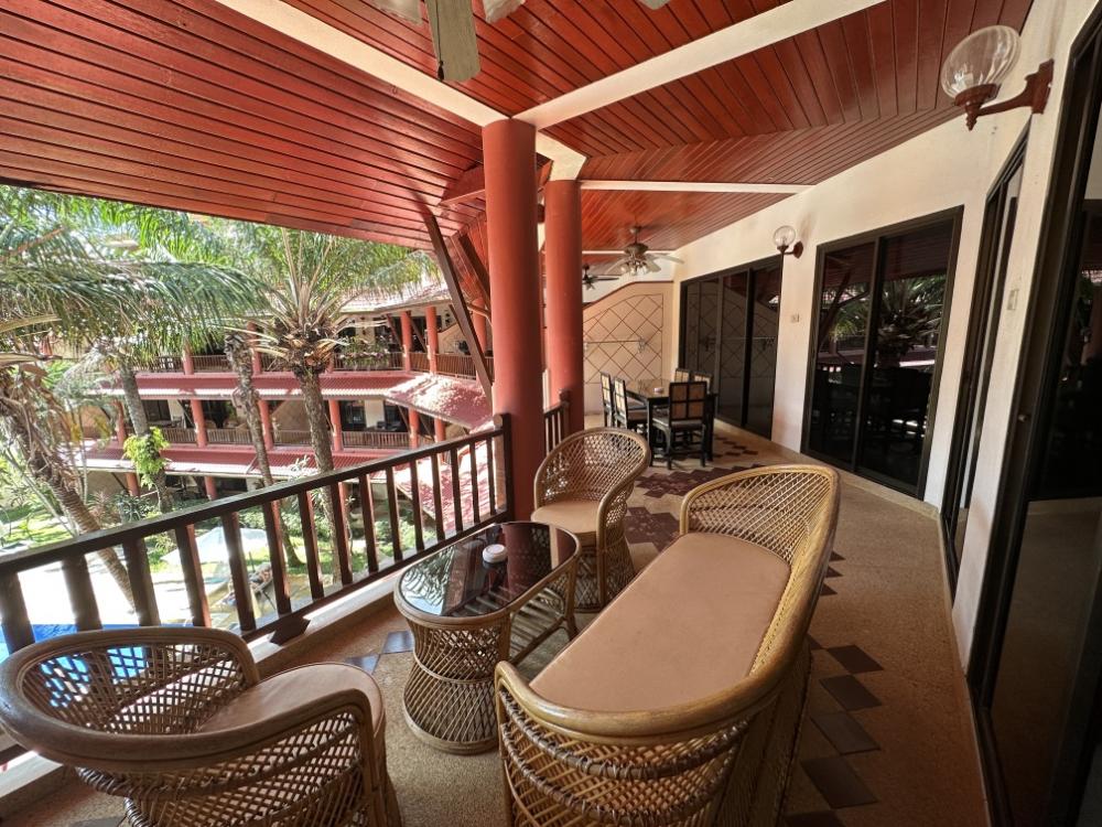 ขายคอนโดภูเก็ต : ขาย สายรุ้ง เรสซิเดนซ์ ป่าตอง ภูเก็ต3ห้องนอน 2ห้องนำ้ ระเบียงกว้างวิวสระว่ายน้ำ