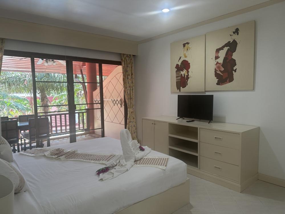 ขายคอนโดภูเก็ต : ขาย สายรุ้ง เรสซิเดนซ์ ป่าตอง ภูเก็ต3ห้องนอน 2ห้องนำ้ ระเบียงกว้างวิวสระว่ายน้ำ