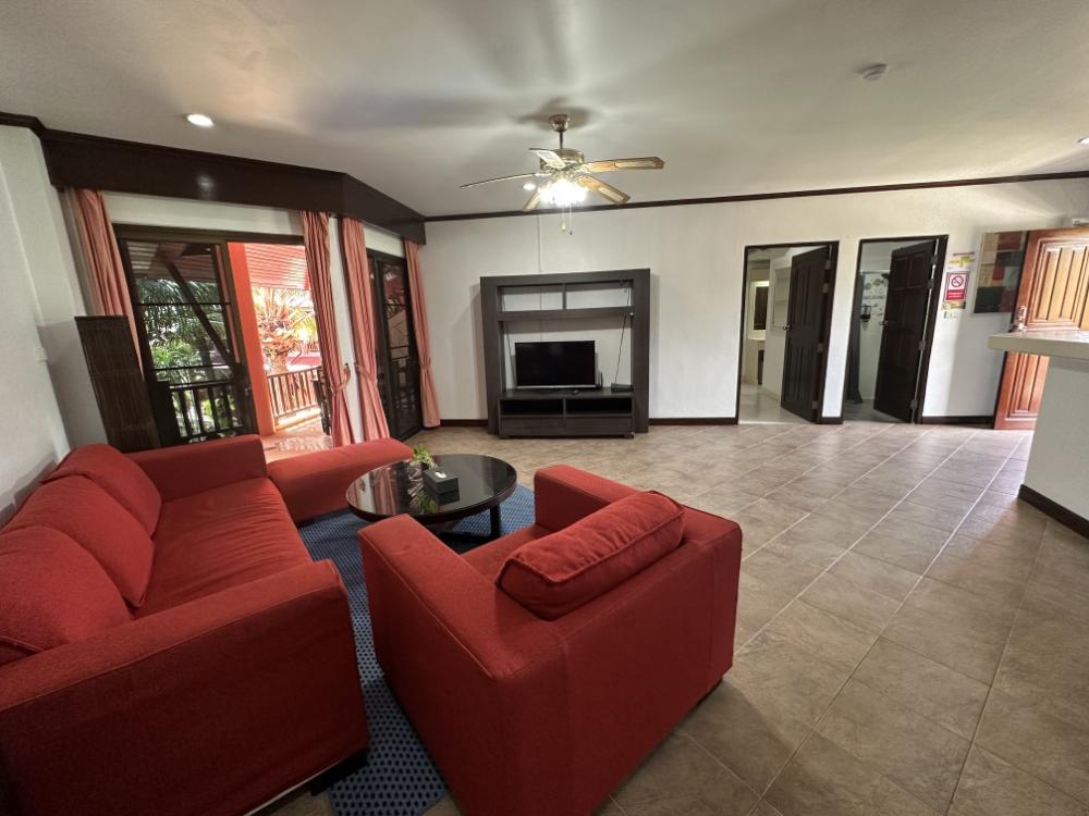 ขายคอนโดภูเก็ต : ขาย สายรุ้ง เรสซิเดนซ์ ป่าตอง ภูเก็ต3ห้องนอน 2ห้องนำ้ ระเบียงกว้างวิวสระว่ายน้ำ