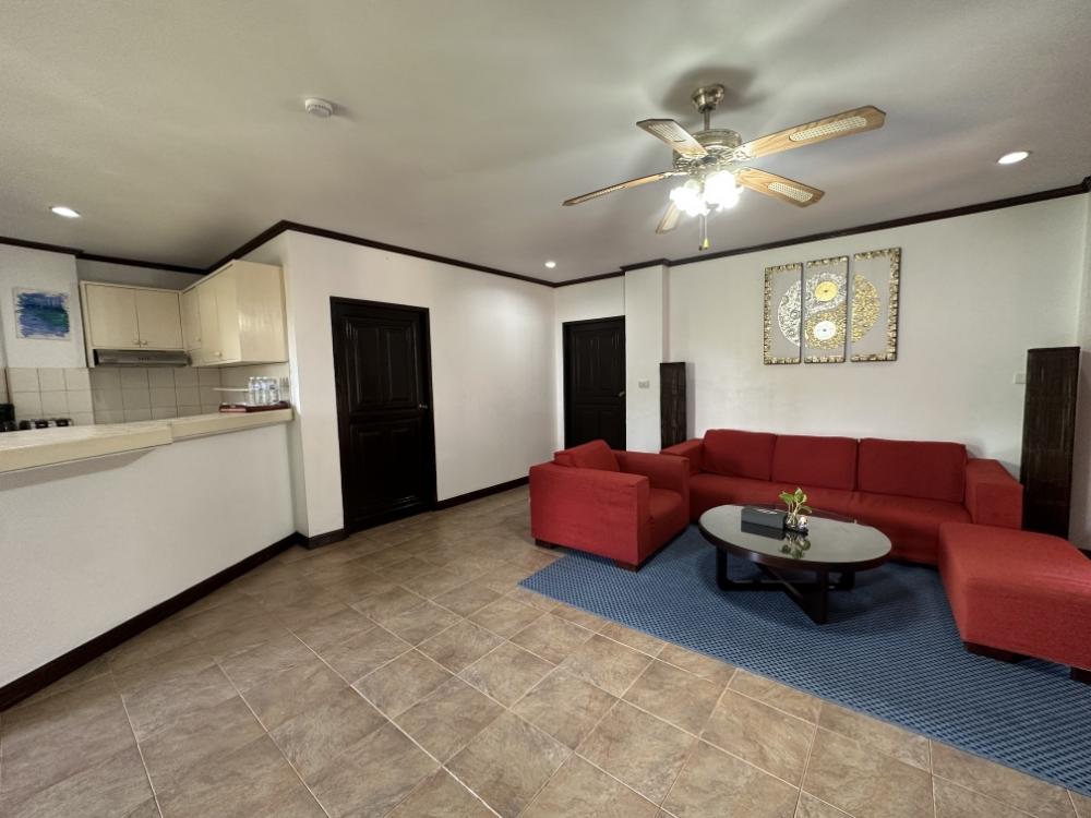 ขายคอนโดภูเก็ต : ขาย สายรุ้ง เรสซิเดนซ์ ป่าตอง ภูเก็ต3ห้องนอน 2ห้องนำ้ ระเบียงกว้างวิวสระว่ายน้ำ