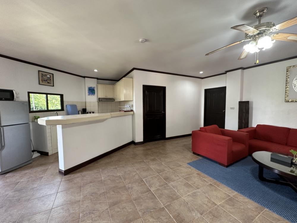 ขายคอนโดภูเก็ต : ขาย สายรุ้ง เรสซิเดนซ์ ป่าตอง ภูเก็ต3ห้องนอน 2ห้องนำ้ ระเบียงกว้างวิวสระว่ายน้ำ