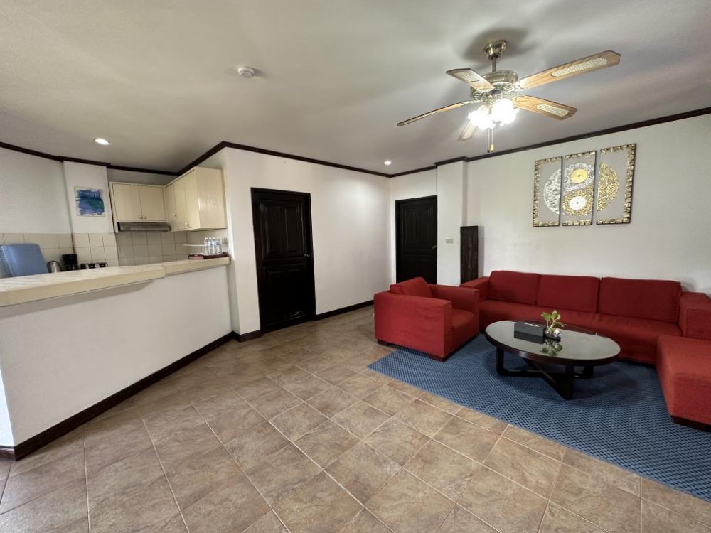 ขายคอนโดภูเก็ต : ขาย สายรุ้ง เรสซิเดนซ์ ป่าตอง ภูเก็ต3ห้องนอน 2ห้องนำ้ ระเบียงกว้างวิวสระว่ายน้ำ