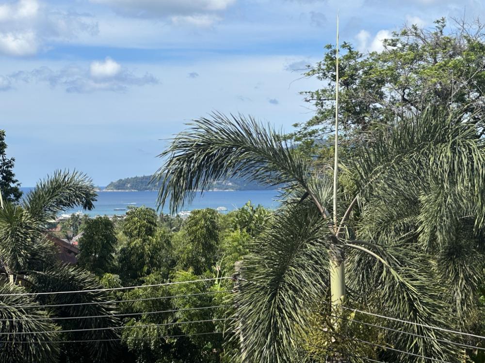 ขายคอนโดภูเก็ต : ขาย สายรุ้ง เรสซิเดนซ์ ป่าตอง ภูเก็ต3ห้องนอน 2ห้องนำ้ ระเบียงกว้างวิวสระว่ายน้ำ