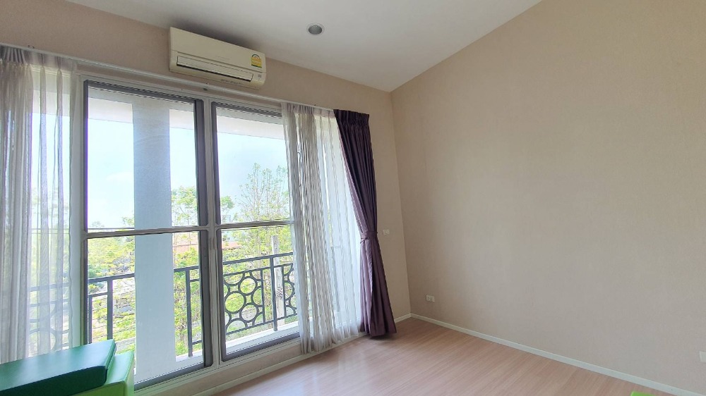 For SaleTownhomePattanakan, Srinakarin : House for sale in the city center, Rama 9-Motorway, Suan Luang, 3 floors, no one in front of the house, wide main road, 3.85 million