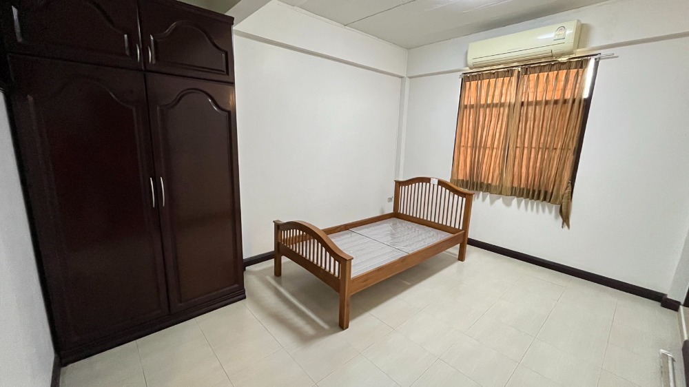For SaleHouseRattanathibet, Sanambinna : For Sale: Beautiful Single House in Soi Samakkhi, Prachanivej 2 Village, Near The Mall Ngamwongwan