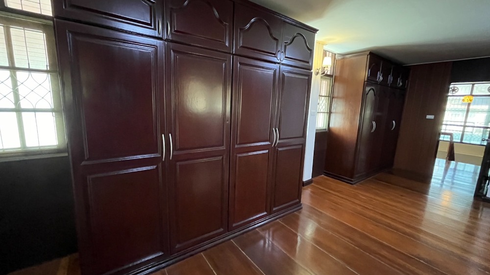 For SaleHouseRattanathibet, Sanambinna : For Sale: Beautiful Single House in Soi Samakkhi, Prachanivej 2 Village, Near The Mall Ngamwongwan