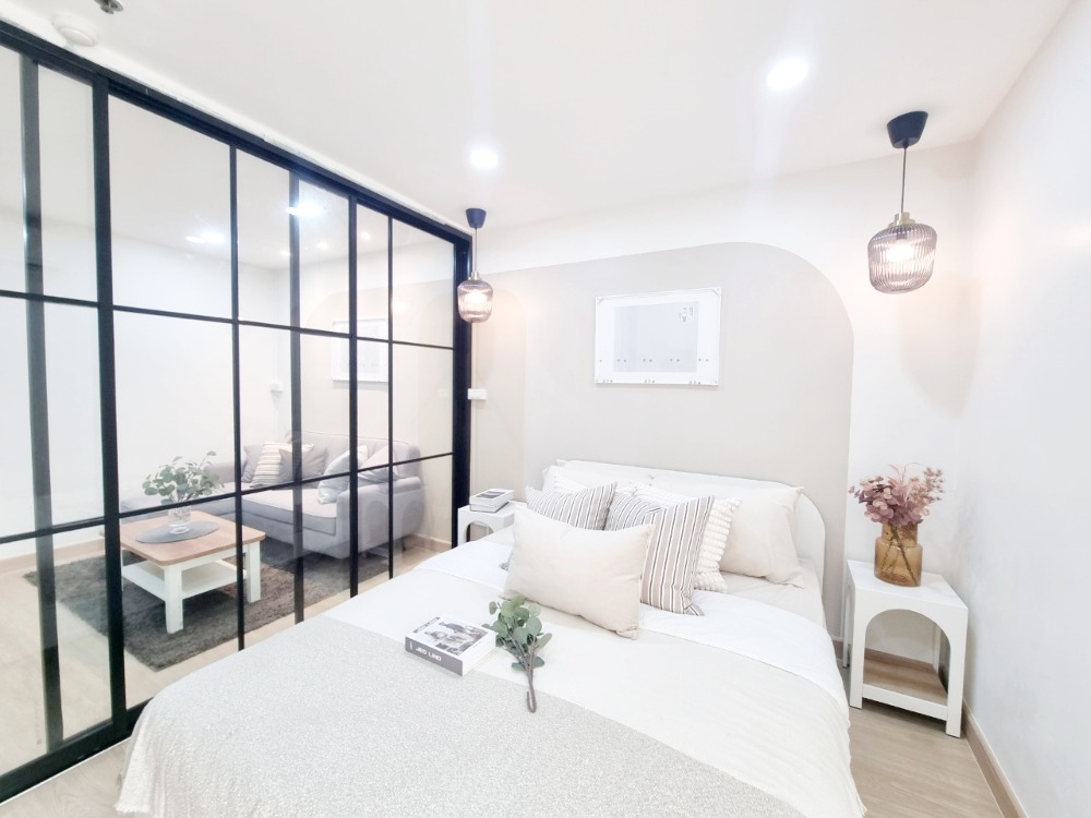 For SaleCondoBangna, Bearing, Lasalle : Beautiful new room, fully decorated. Anyone looking for a condo in the Bang Na area, come this way!!!