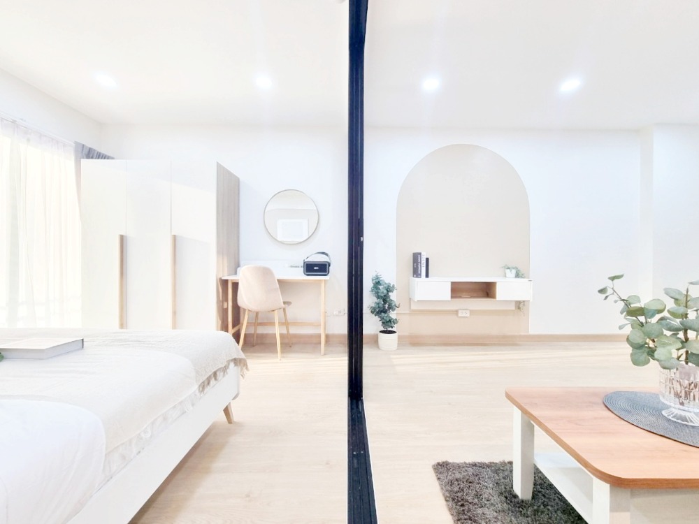 For SaleCondoBangna, Bearing, Lasalle : Beautiful new room, fully decorated. Anyone looking for a condo in the Bang Na area, come this way!!!