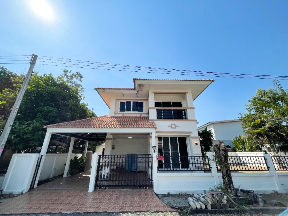 ขายบ้านปทุมธานี รังสิต ธรรมศาสตร์ : ขายขาดทุน บ้านเดี่ยว เสนากรีนวิลล์ รังสิต คลอง 11 รีโนเวทพร้อมอยู่ พื้นที่เยอะ ใกล้ถนนเลียบคลองสิบเอ็ด ถนนรังสิต-นครนายก และถนนกาญจนาภิเษก
