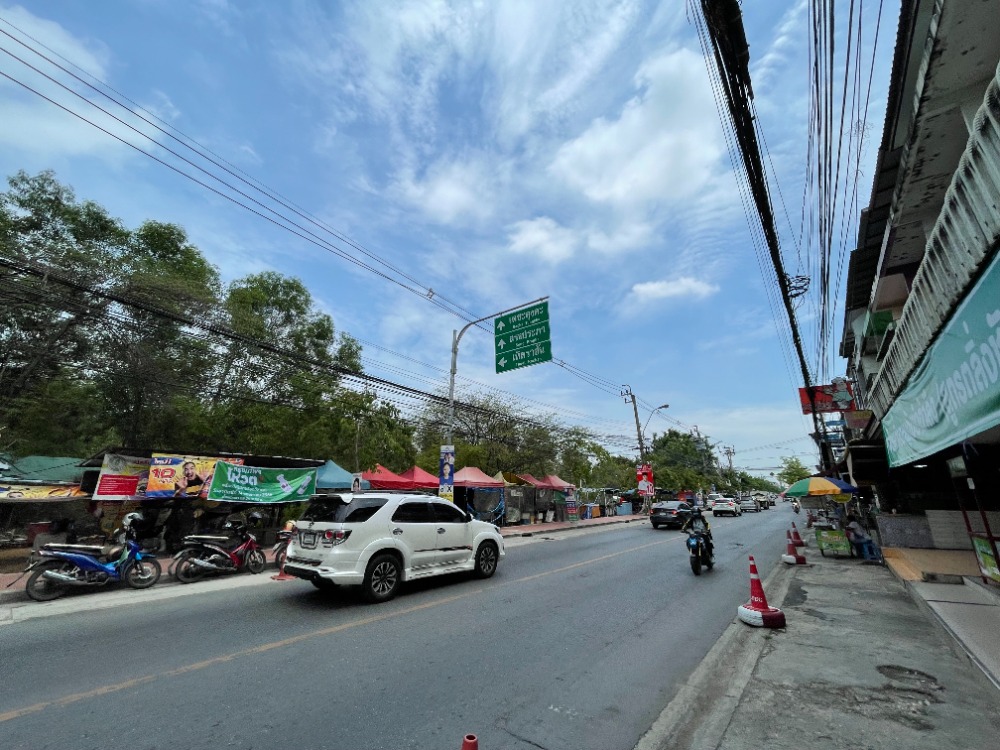 ขายที่ดินวิภาวดี ดอนเมือง หลักสี่ : 🔥ขายที่ดินเปล่า ในเขตดอนเมือง ขนาด 10 ไร่ อยู่ห่างจากสนามบินดอนเมือง ประมาณ 7 กิโลเมตร