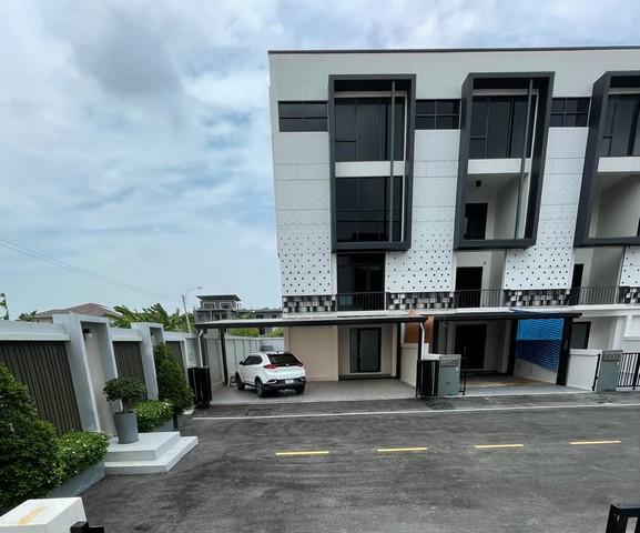 For RentTownhomeNawamin, Ramindra : For rent: Home office, corner room, Ram Intra 62, 305 sq m., near Ram Intra BTS, Km. 9, near Sinphaet Hospital, The Harmony Ram Intra 62, The Harmony @62 Ramintra, facing north.