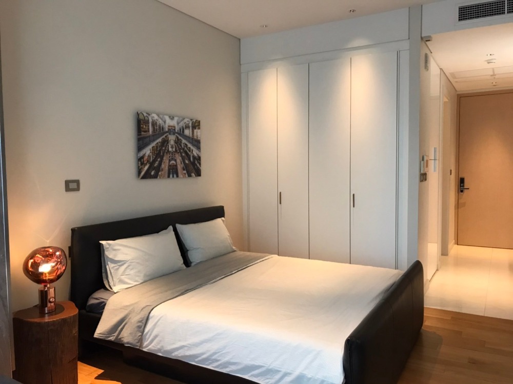 For RentCondoWitthayu, Chidlom, Langsuan, Ploenchit : Condo for rent: Sindhorn Residence, fully furnished. Ready to move in