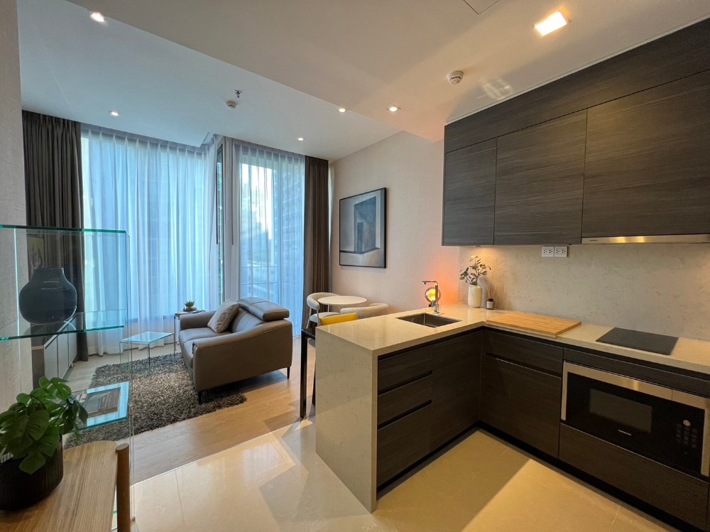 For RentCondoWitthayu, Chidlom, Langsuan, Ploenchit : Condo for rent: Sindhorn Residence, fully furnished. Ready to move in