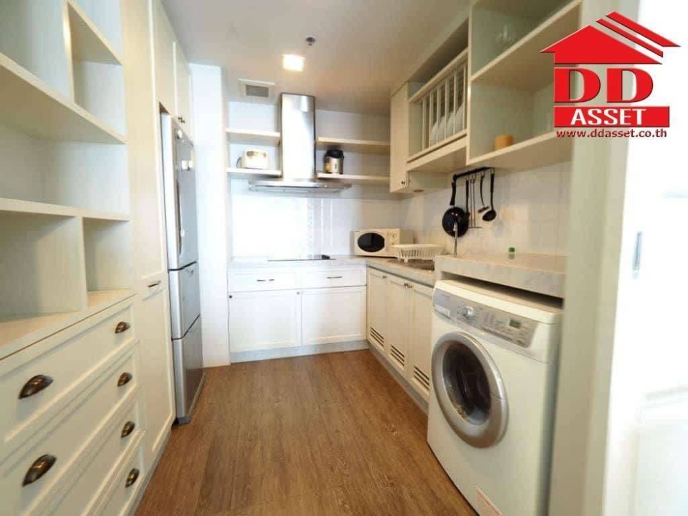 For RentCondoSukhumvit, Asoke, Thonglor : For rent Nusasiri Grand Condo Sukhumvit 42 (Nusasiri Grand condoI) connected to BTS Ekkamai, code C8065.
