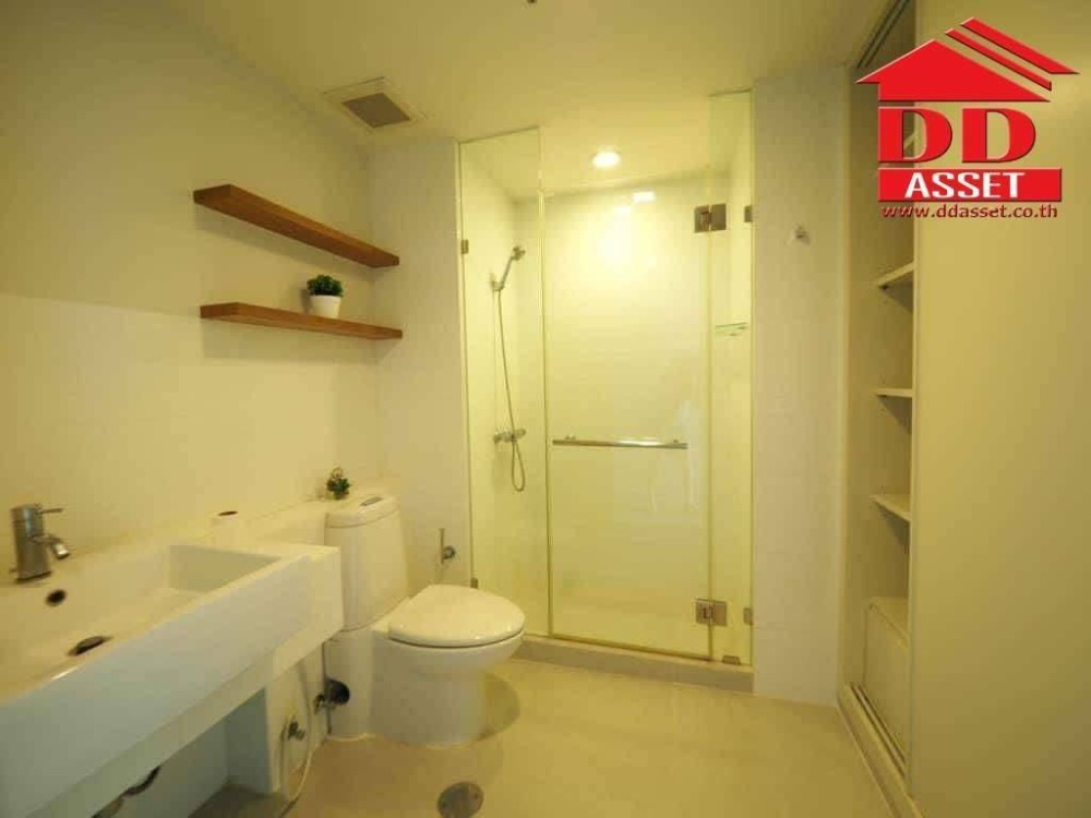For RentCondoSukhumvit, Asoke, Thonglor : For rent Nusasiri Grand Condo Sukhumvit 42 (Nusasiri Grand condoI) connected to BTS Ekkamai, code C8065.